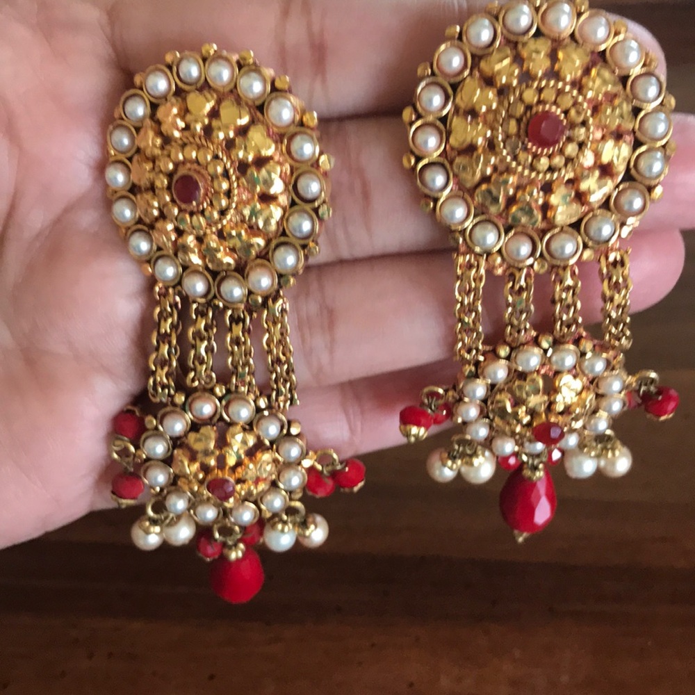 Price ⬇️ Earring - Picture 2 of 5